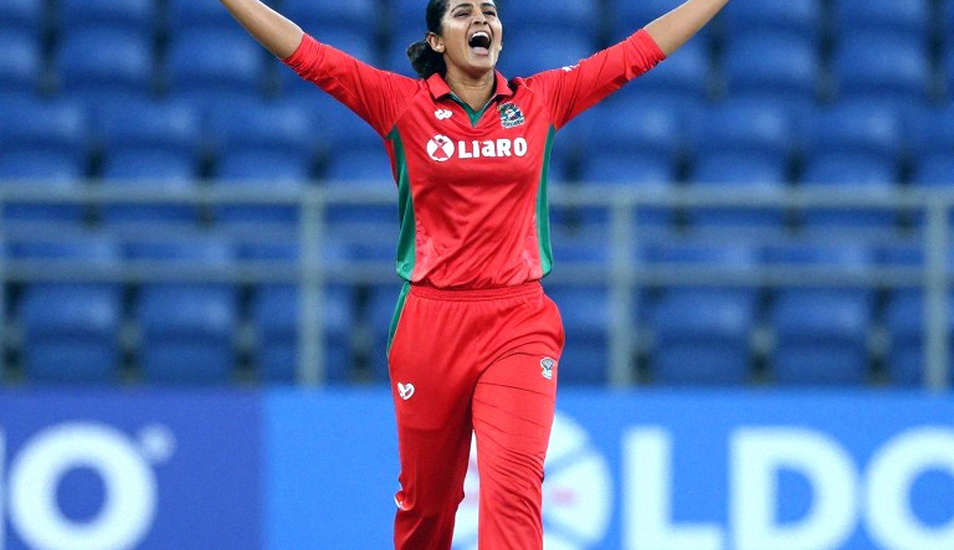 খালি স্কোরকার্ডের ভয়: ফরম্যাট নেই, খেলোয়াড় নেই, অথচ ছকটা নিখুঁত