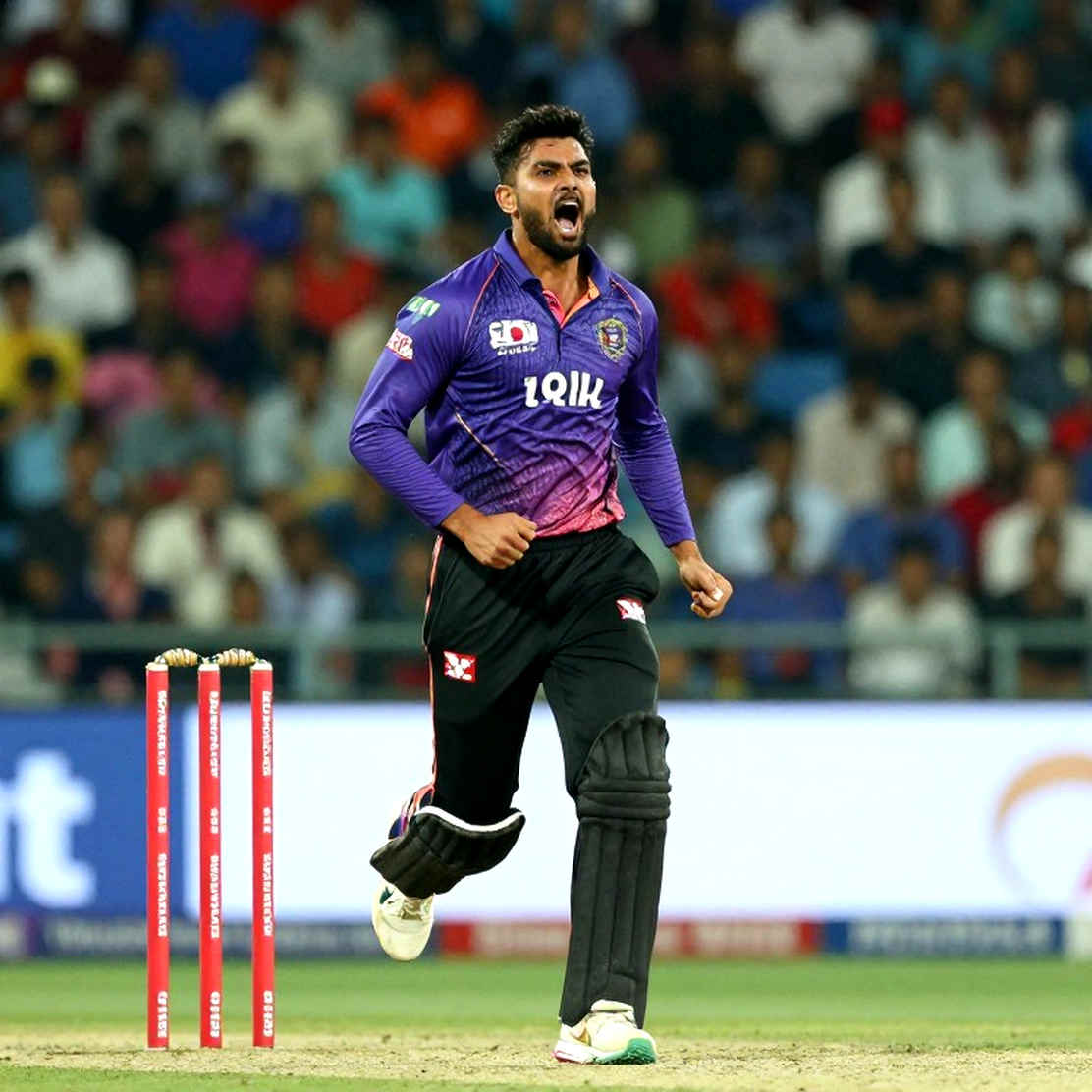Divots and Hope: What Day Two Stumps Said, and What It Left Unsaid Divots and Hope: What Day Two Stumps Said, and What It Left Unsaid