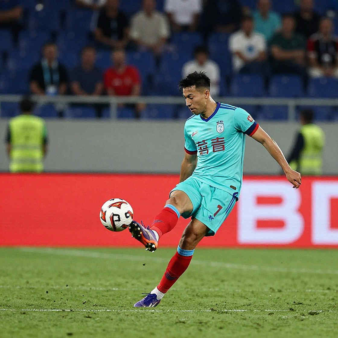 Null Input: What a Data-Starved Sports Analysis Pipeline Teaches Us Null Input: What a Data-Starved Sports Analysis Pipeline Teaches Us