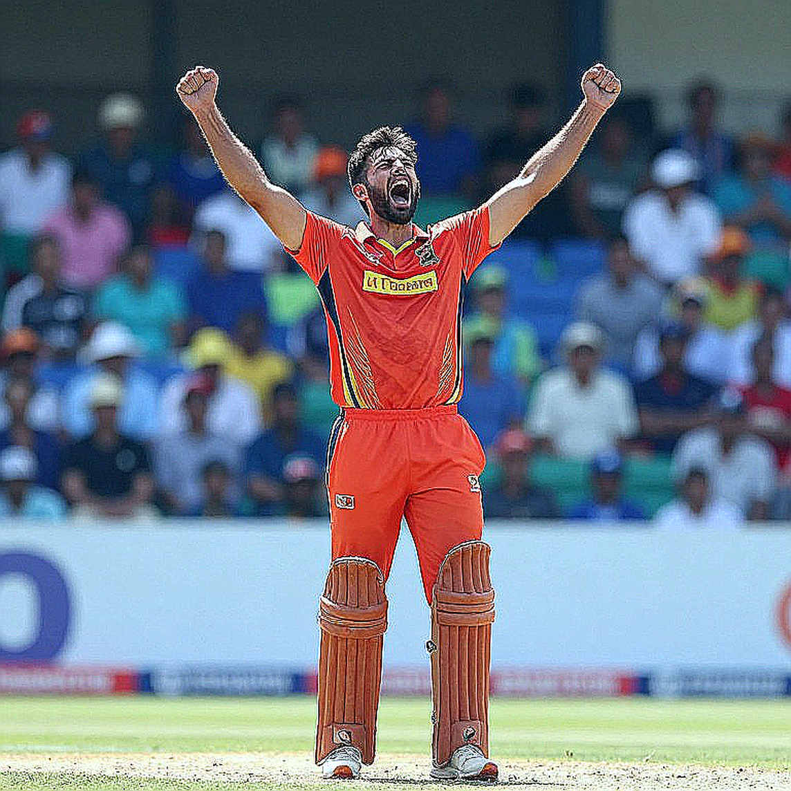 বিশ্বকাপের আগে ভারতের বোলিং ধাঁধা: ছয় বোলারের ঘূর্ণন আর শিশিরের সমীকরণ